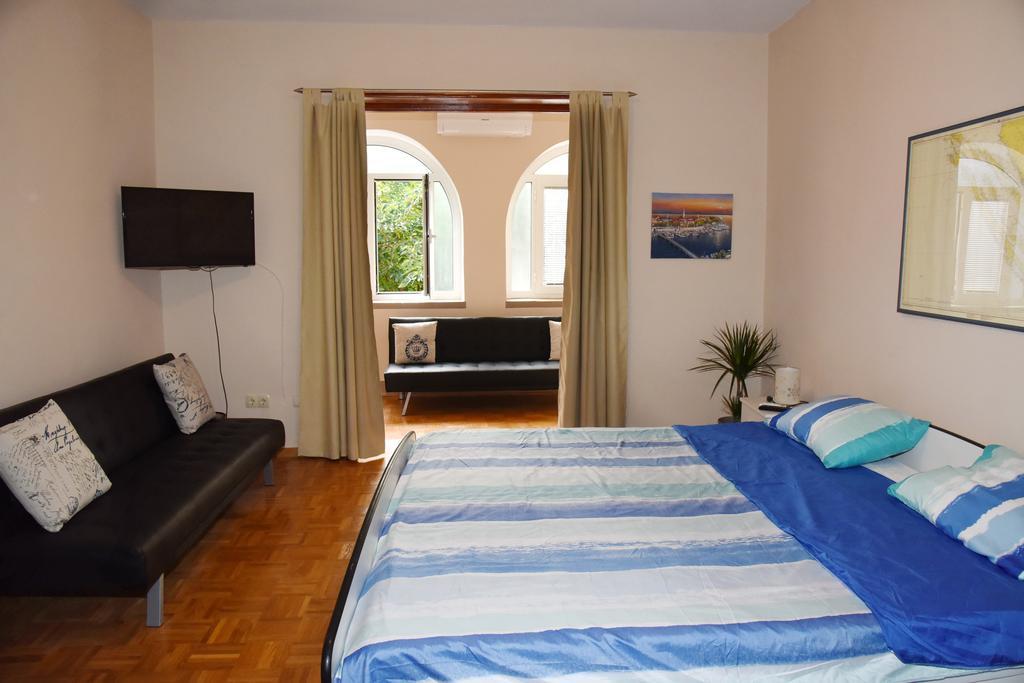 Downtown Apartment Korina Zadar Exteriör bild