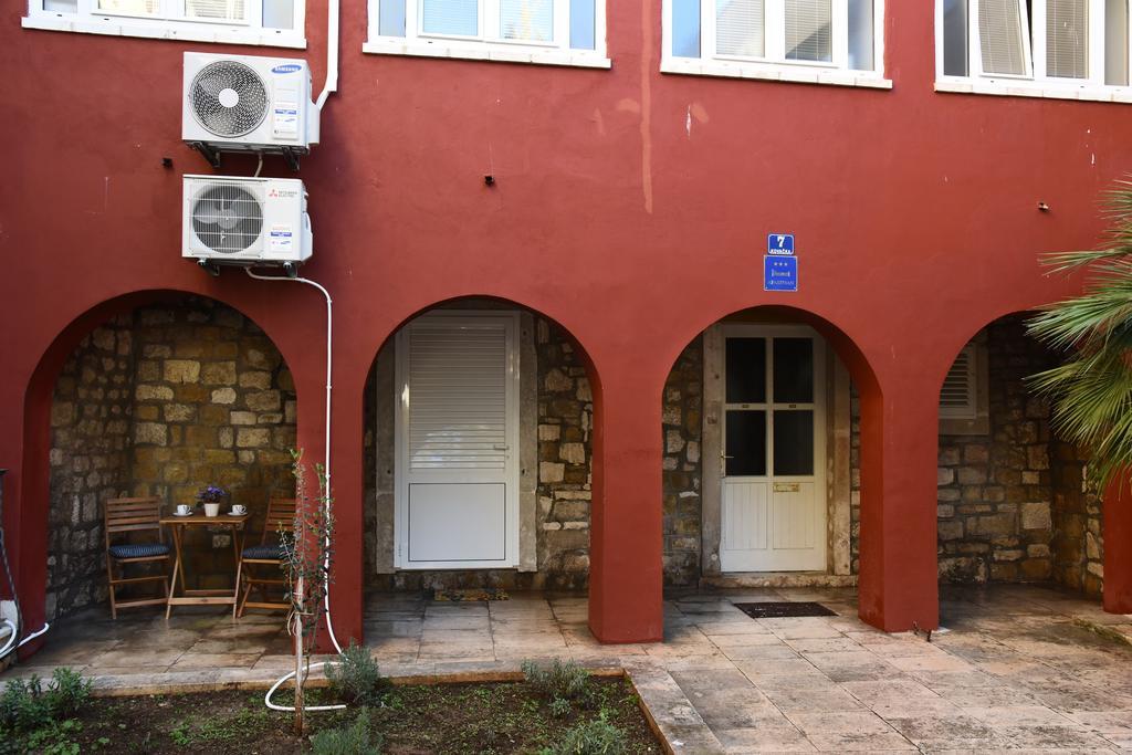 Downtown Apartment Korina Zadar Exteriör bild
