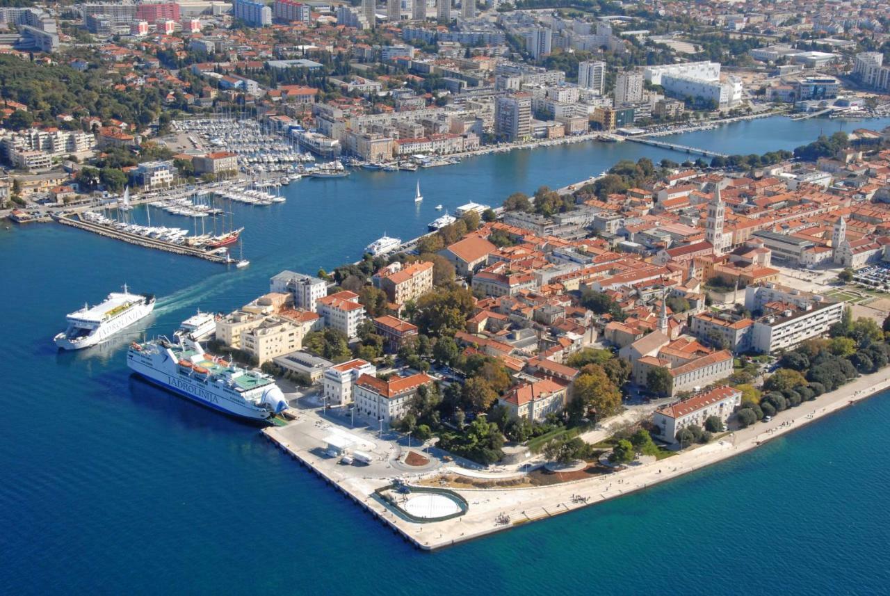 Downtown Apartment Korina Zadar Exteriör bild